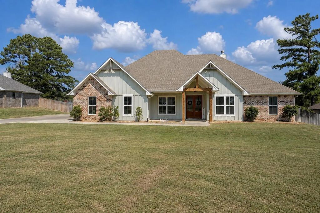 18347 Timber Oaks Drive, Lindale