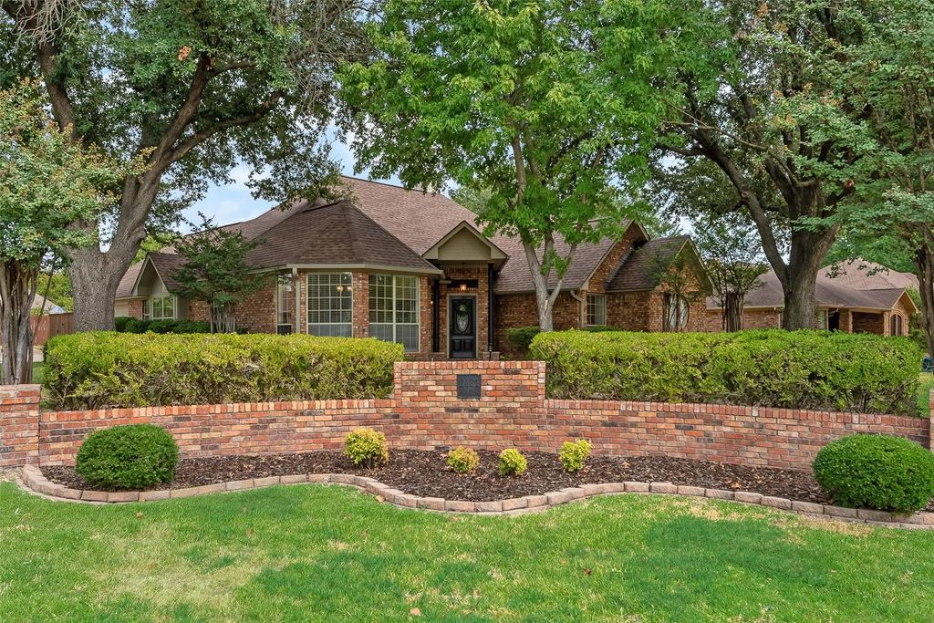 2421 E Windsor Drive, Denton