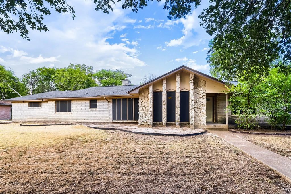 1760 S Duncanville Road, Cedar Hill