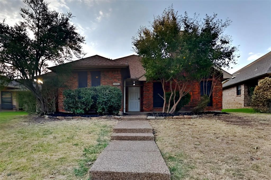 3252 Sugarbush Drive, Carrollton