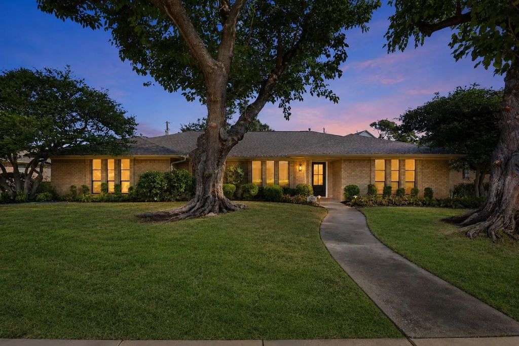 1905 Midcrest Drive, Plano