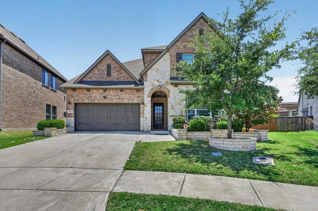 7840 Renderbrook Bend, Irving