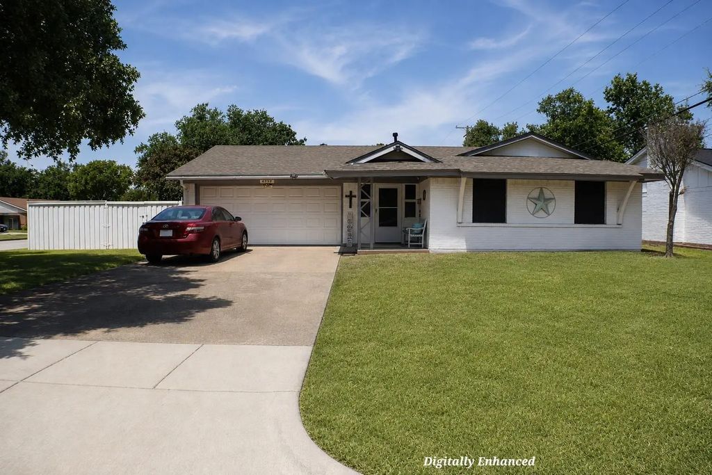 4732 Darla Drive, Fort Worth