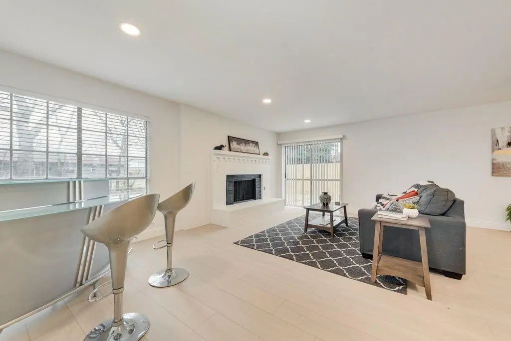 5645 Comer Drive, Fort Worth