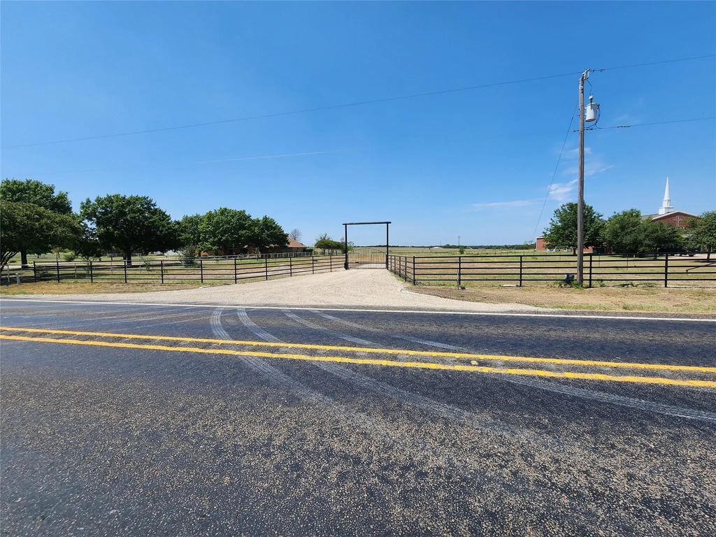 1410 Fm 1446, Waxahachie