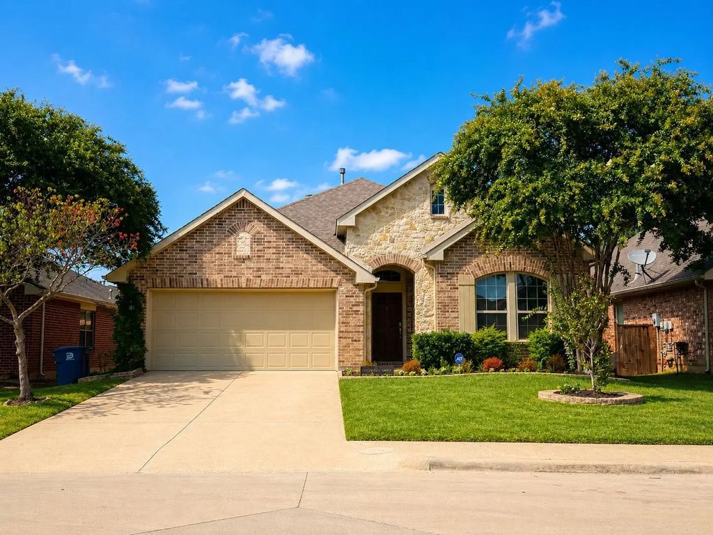 7015 Chackbay Lane, Dallas