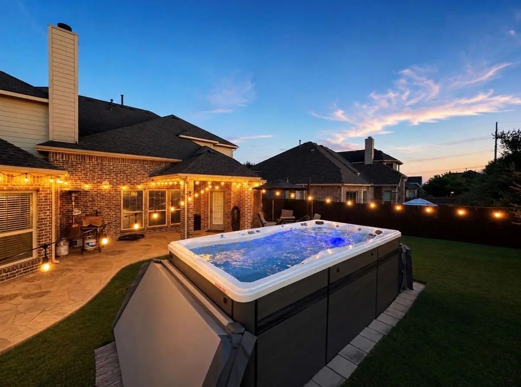 13909 Sparrow Hill Drive, Little Elm