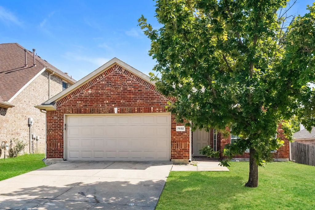 7932 Glenway Drive, Dallas