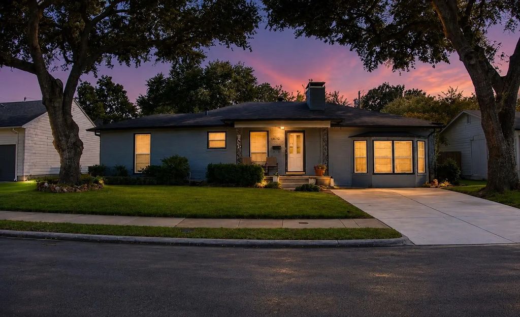 5012 Wateka Drive, Dallas