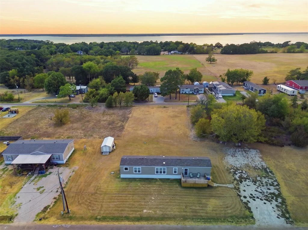 433 Anchor Lane, Gun Barrel City
