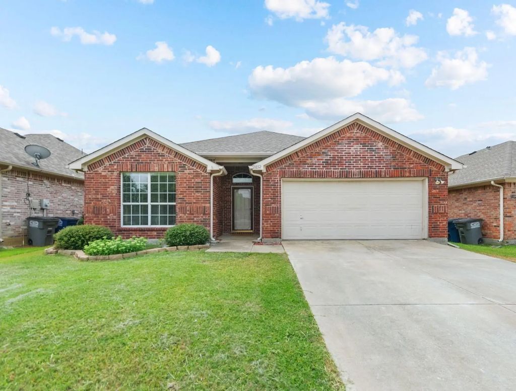 2032 Sunny Side Drive, Little Elm