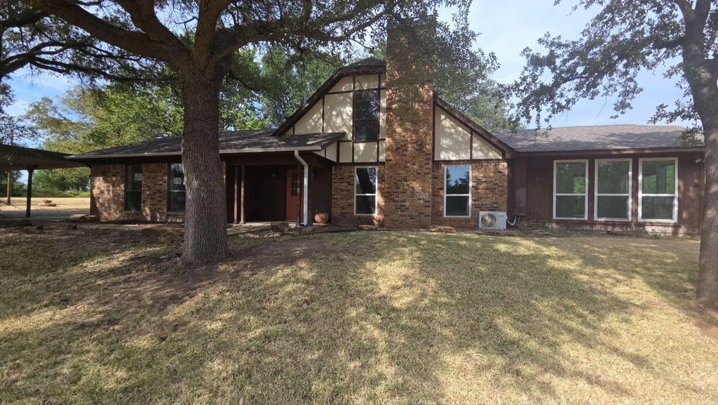 457 Shady Oak Drive, Weatherford