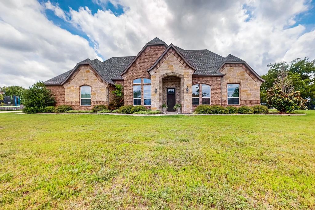 19121 Shortmeadow, Forney