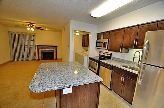 Photo of Listing #21372368