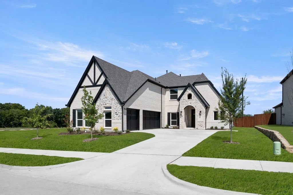 1610 Whisperwood Way, Midlothian
