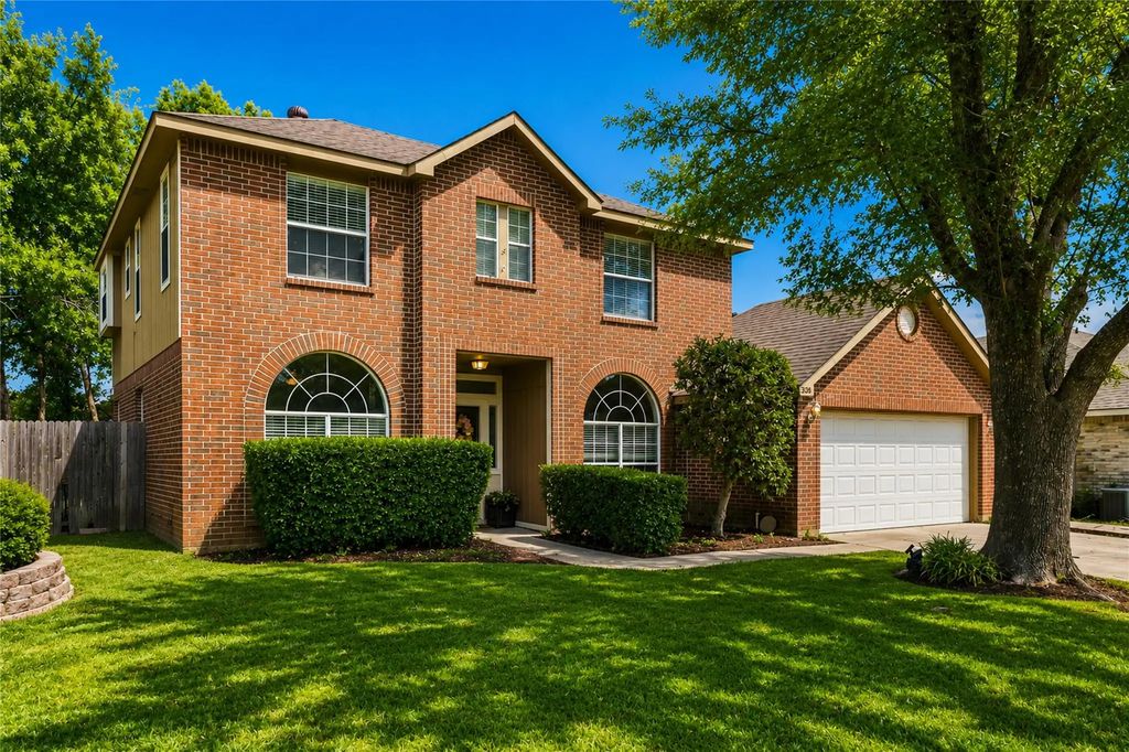 5203 Rio Court, Arlington