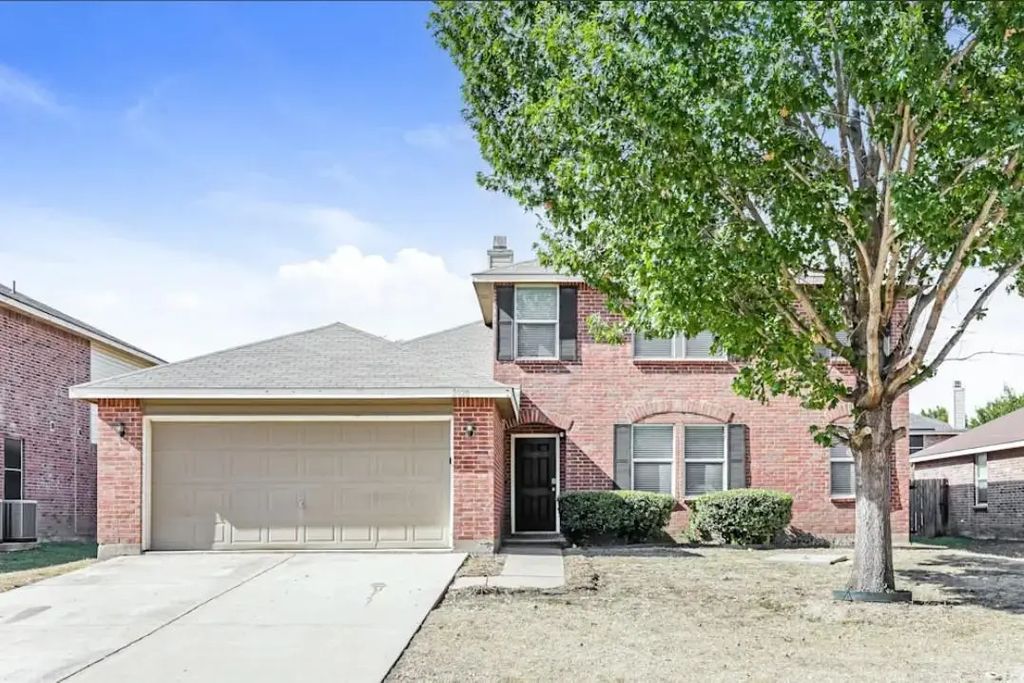 2028 Cap Rock Lane, Grand Prairie