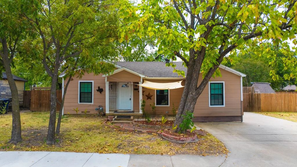 1001 S 5th Street, Garland