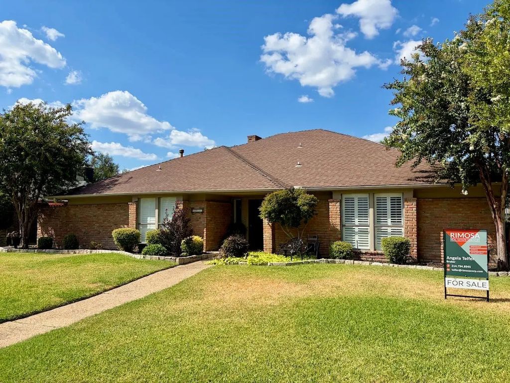 3801 Graphic Place, Plano