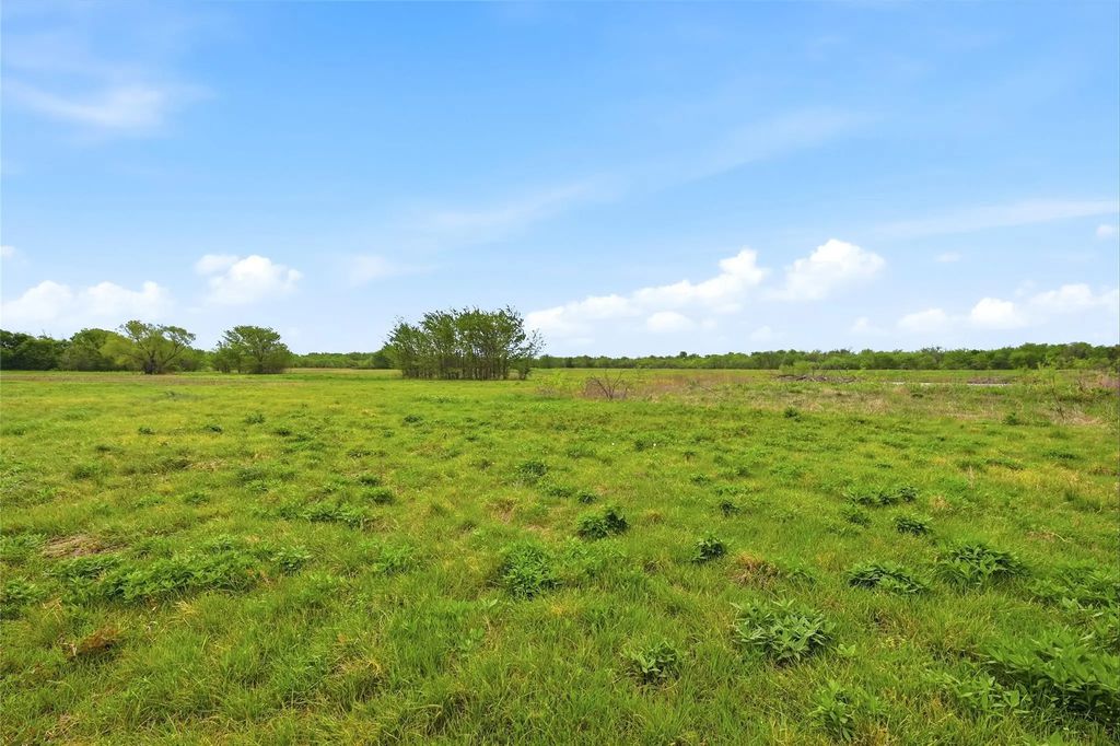 656 Southeast Loop, Denison