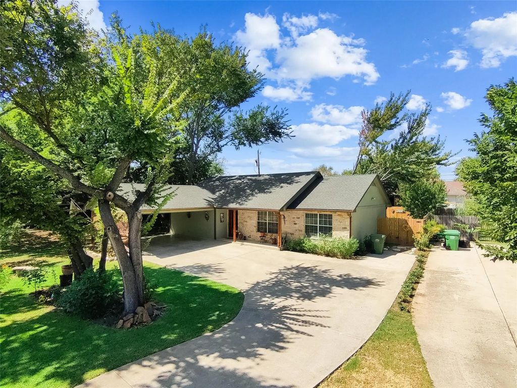 617 N Avenue D, Springtown