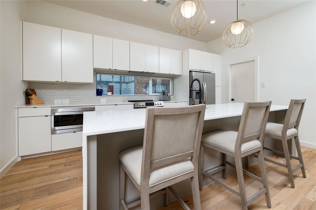 2118 N Carroll Avenue 101, Dallas