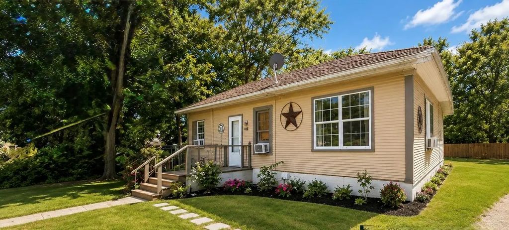 418 N Bunert, Corsicana