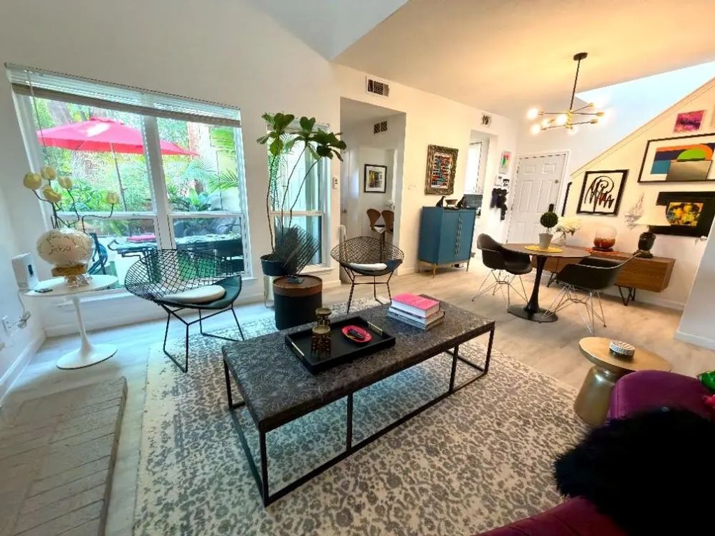 8404 Forest Lane 305, Dallas