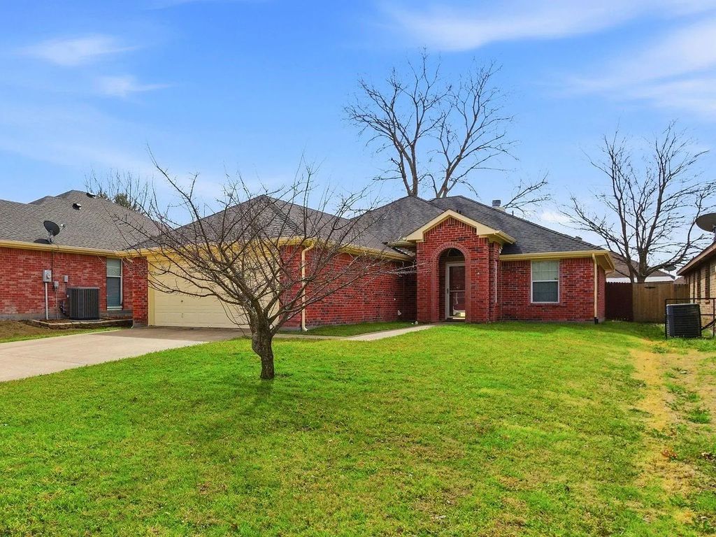 90 Elmwood Trail, Waxahachie