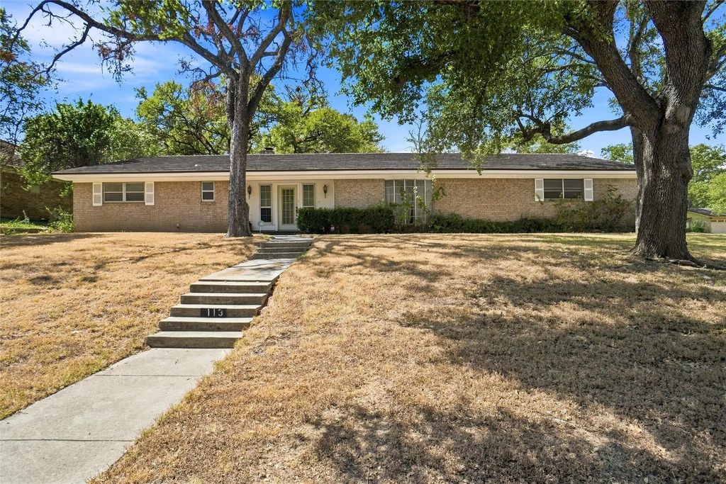 113 Wildwood Court, Azle
