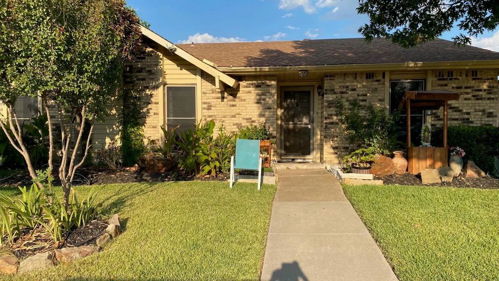 5701 Magnolia Lane, Rowlett