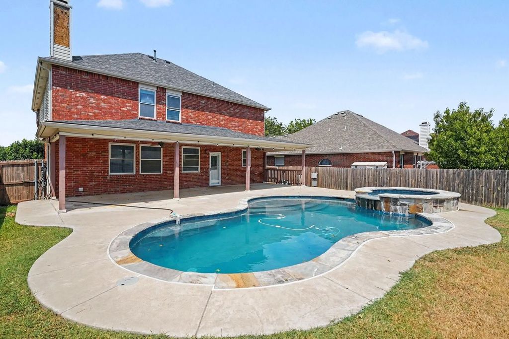 5400 Sonoma Drive, Fort Worth