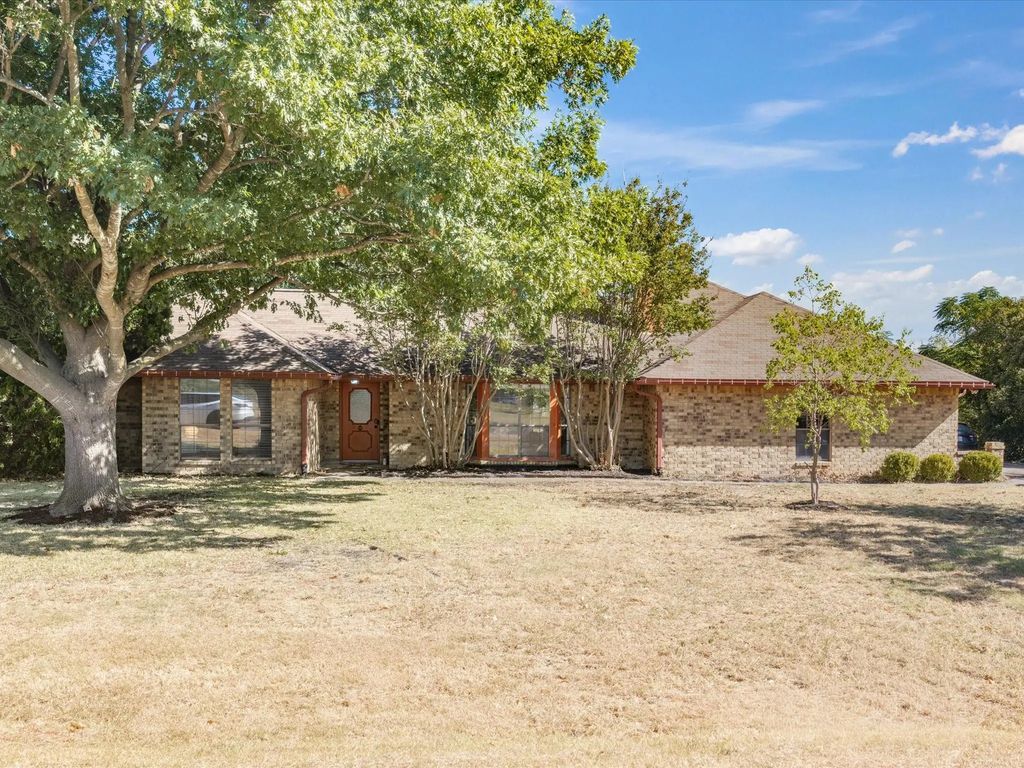 840 Lynn Ann Drive, Red Oak
