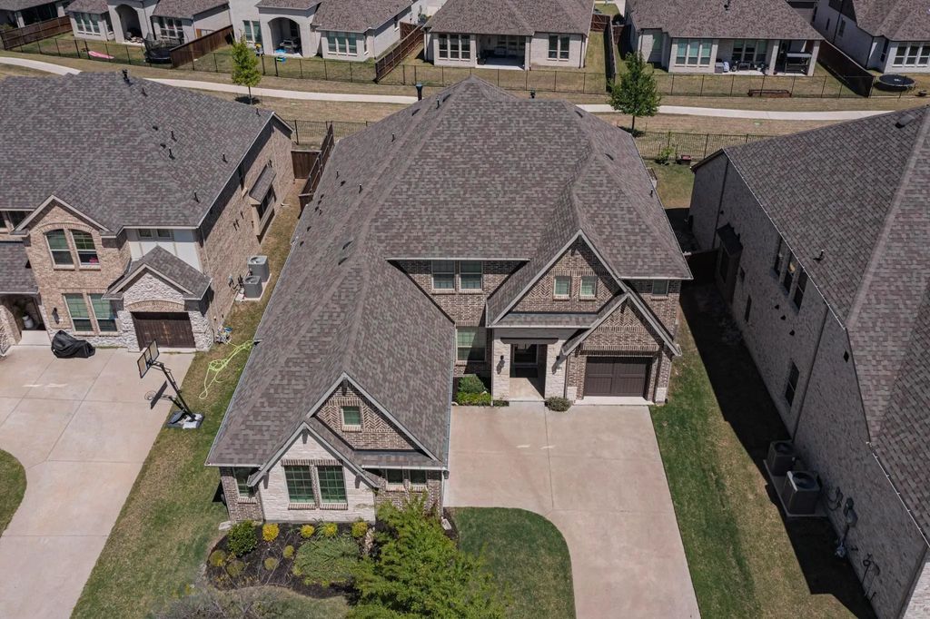 518 Granite Fields Drive, Rockwall