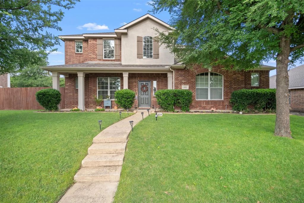 804 Montrose Trail, DeSoto