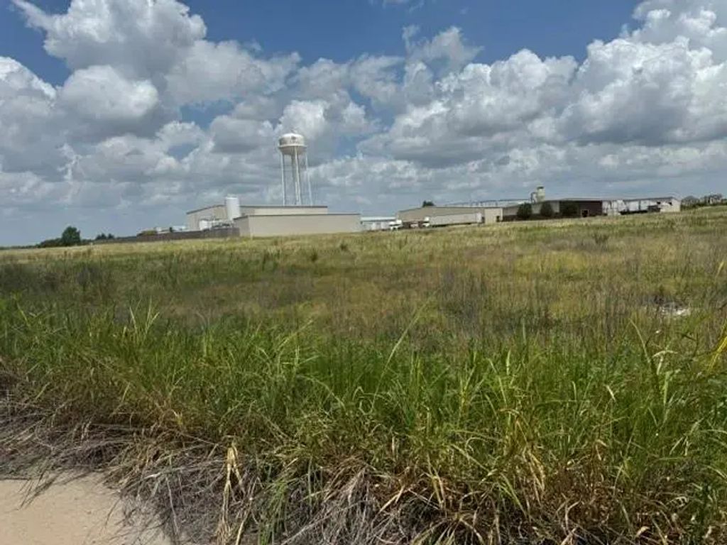 S S Collin Parkway, Farmersville