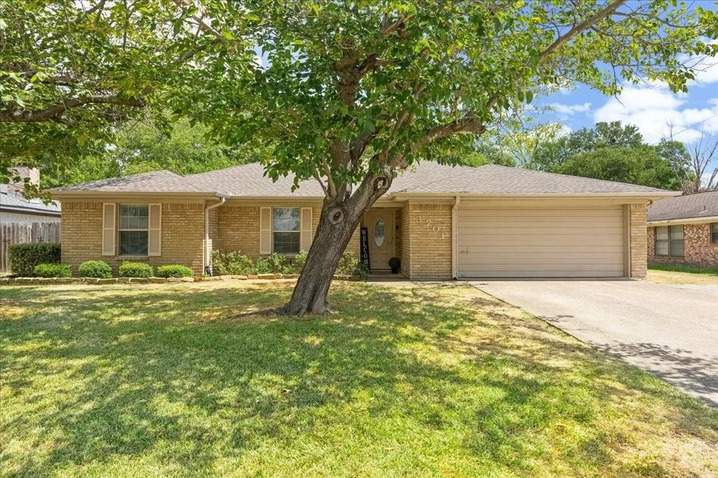 3201 Louis Avenue, Corsicana