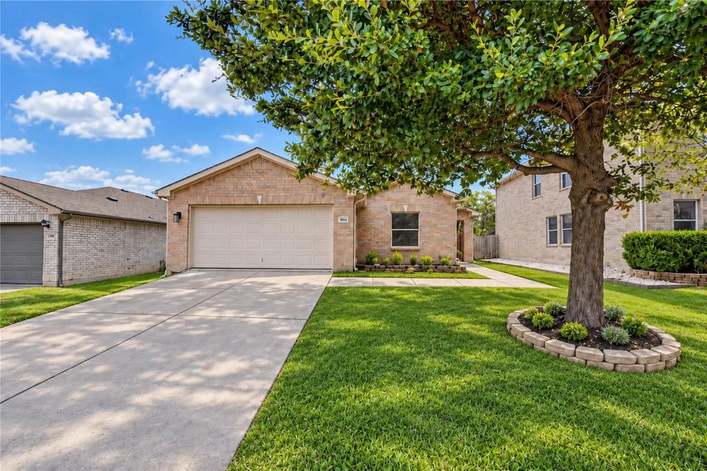 1641 Knight Trail, Little Elm