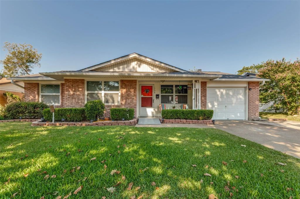 1726 Dorothy Drive, Grand Prairie