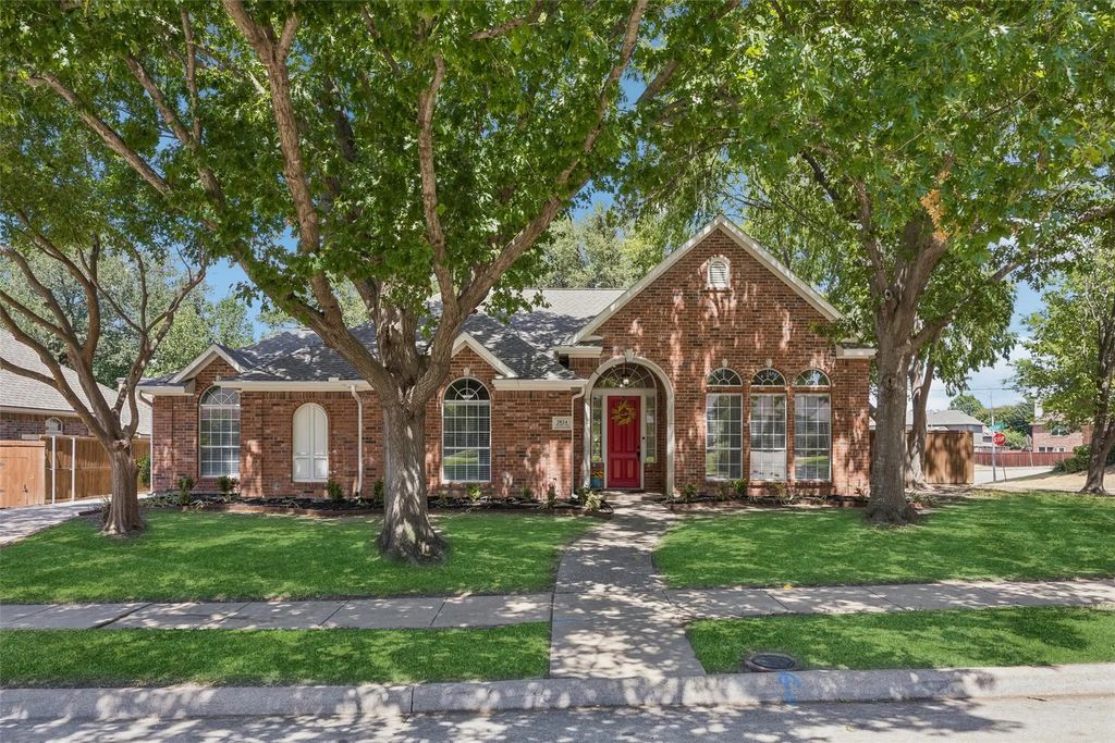 2824 Meadowside Drive, McKinney