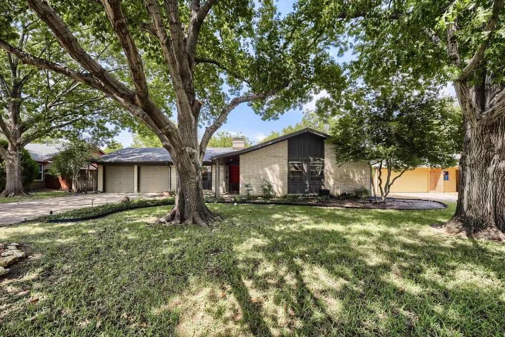 1300 Greenbriar Street, Denton