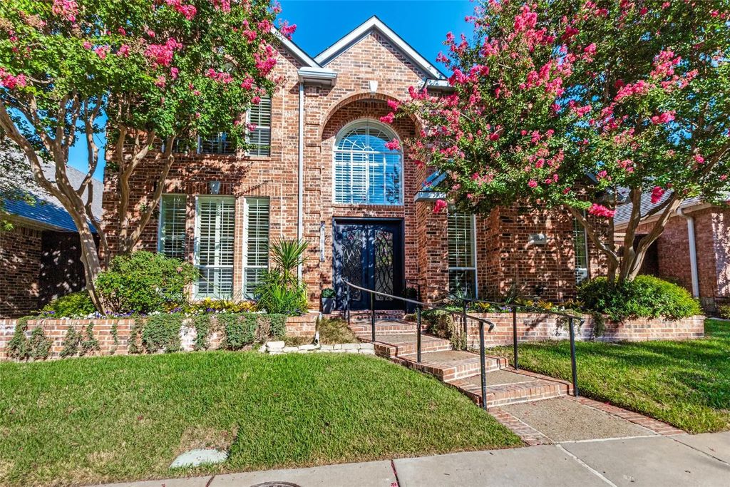 8607 Cherry Hill Drive, Dallas