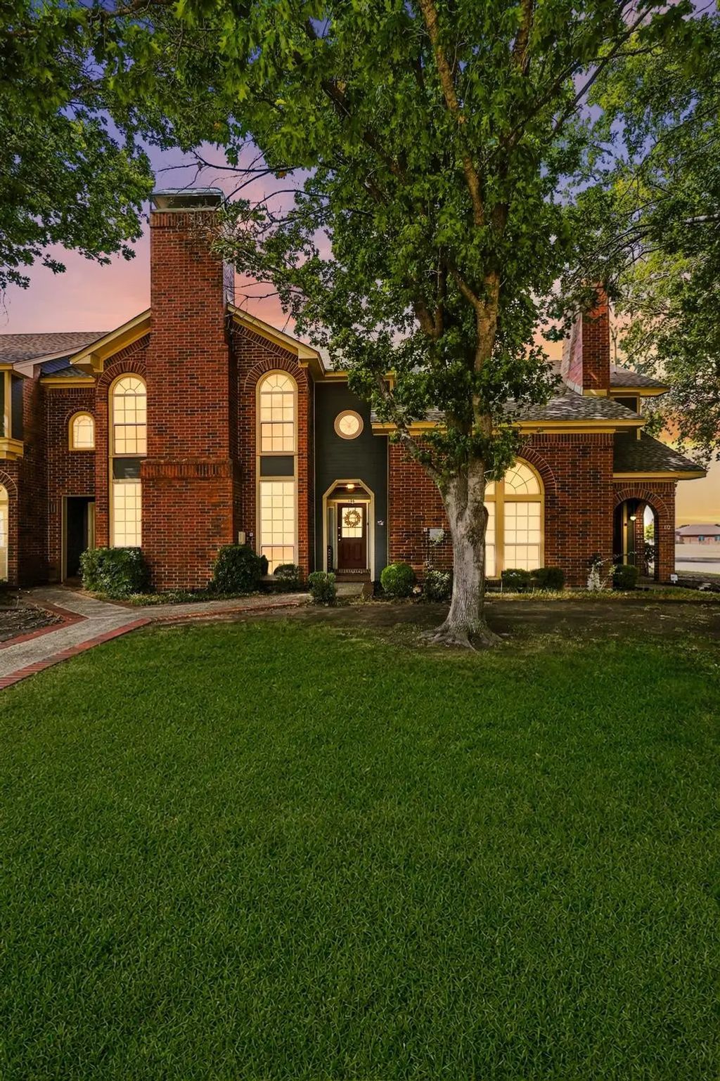 136 Cobblestone Row, Denton