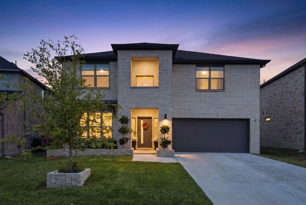 2318 Highbury Hill, Forney