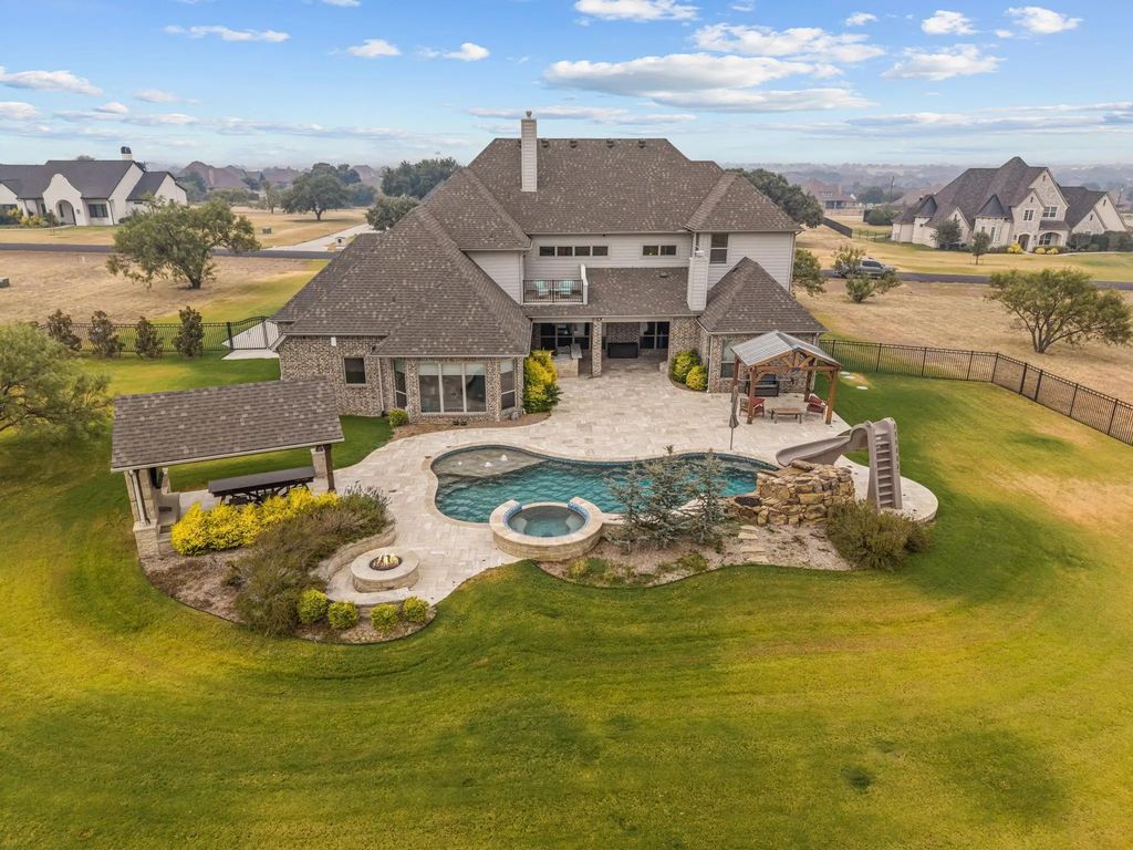 312 Angelina Drive, Aledo