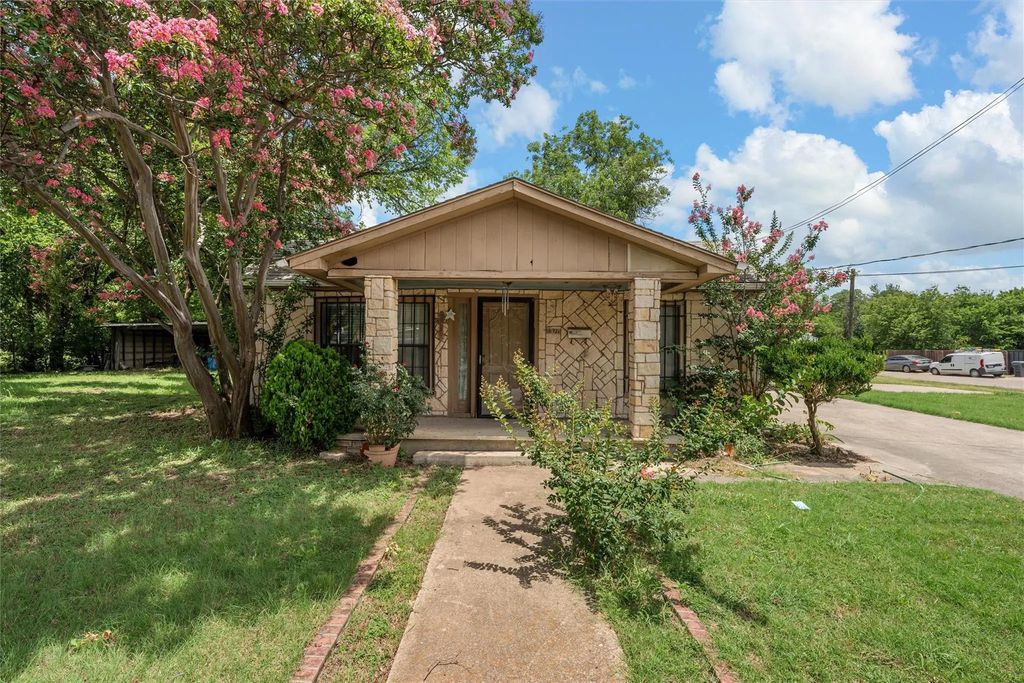 1320 S 26th Street, Waco