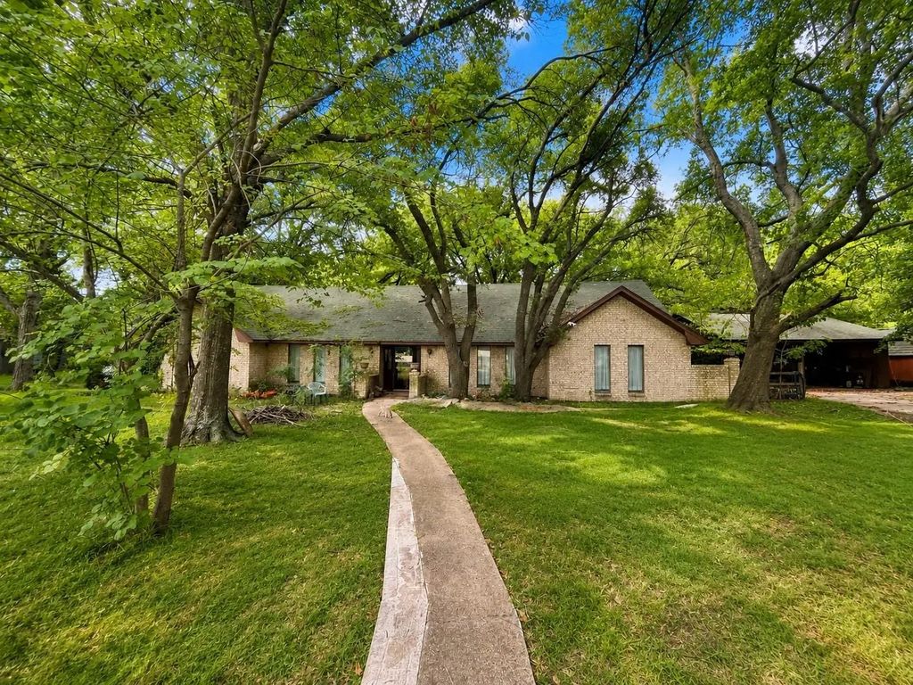 7102 S Interstate Highway 45 W S, Corsicana