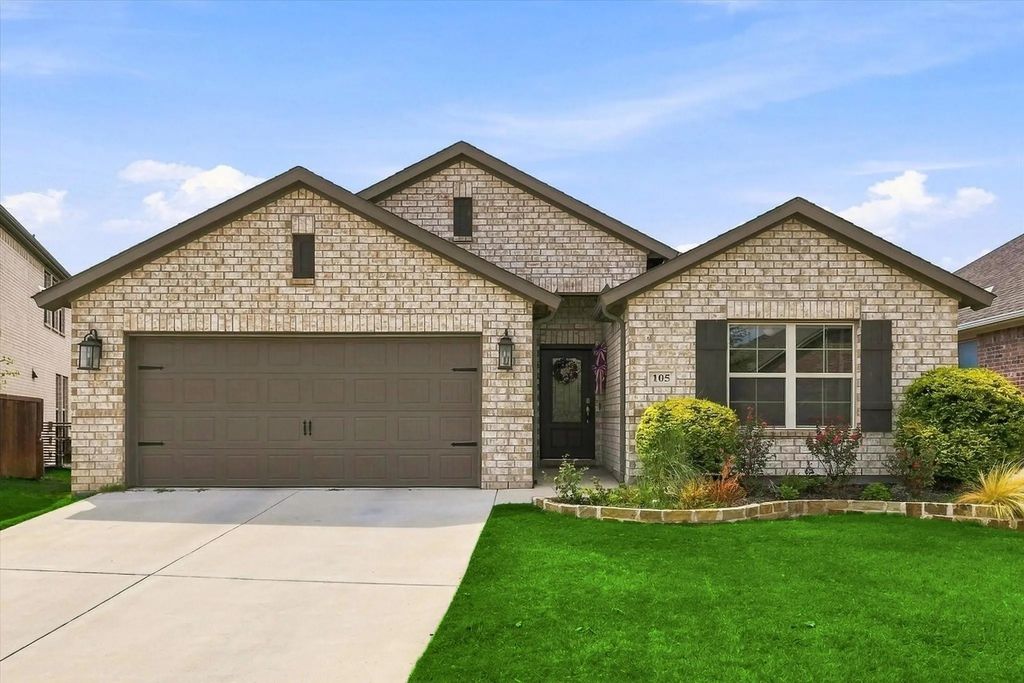 105 Mossy Oak Trail, Fort Worth