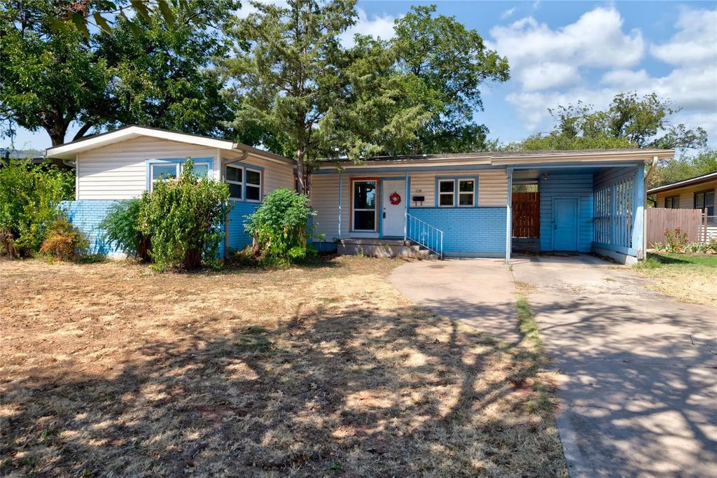 1134 S Pioneer Drive, Abilene
