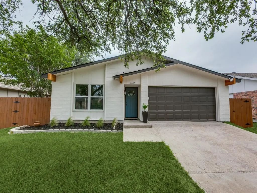 2032 Meadfoot Road, Carrollton